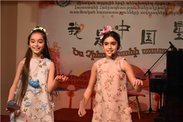 5.歌曲《隐形的翅膀》.jpg