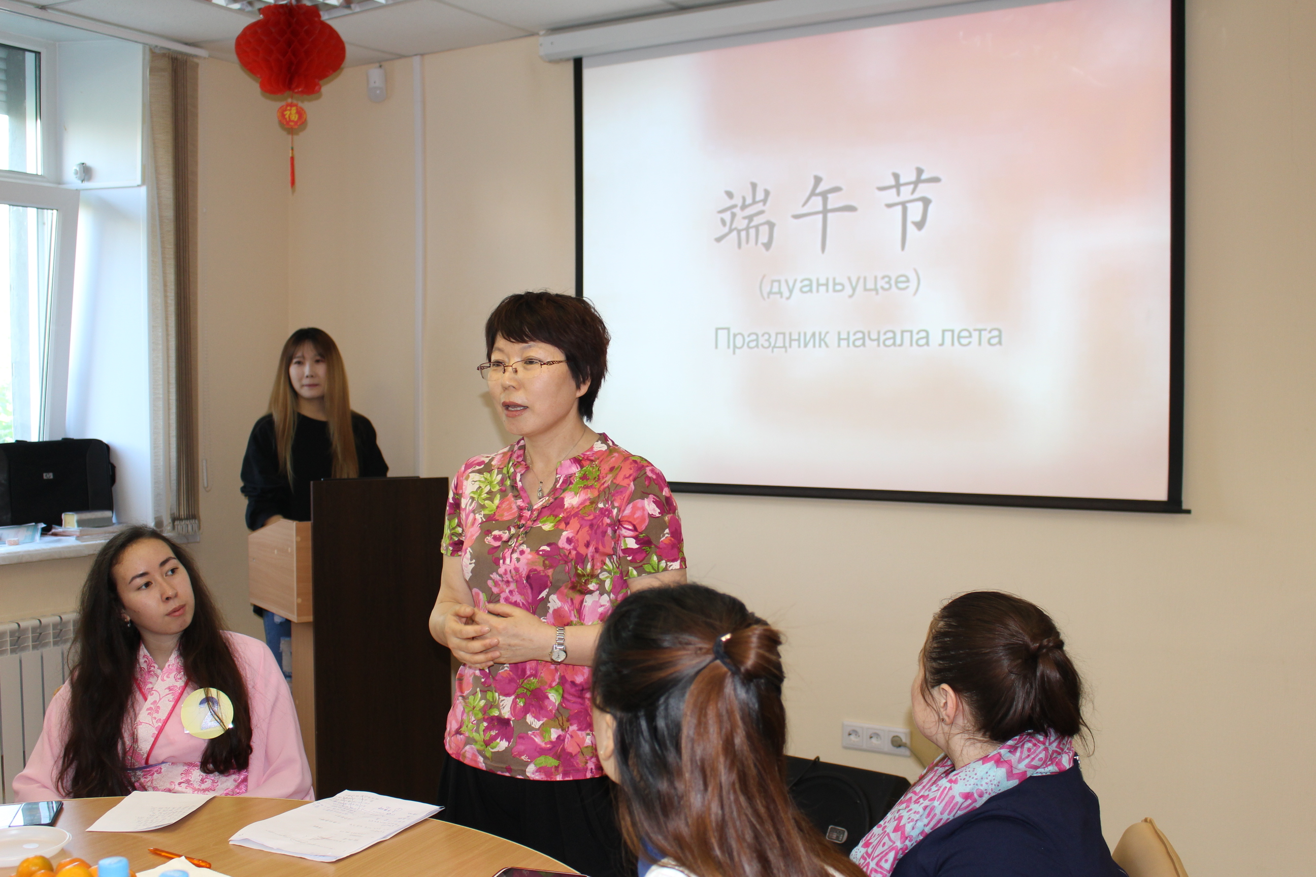 图片1:王婵娟致辞.JPG