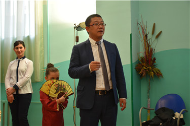 中国驻亚美尼亚大使馆主任王峰致辞-1.jpg
